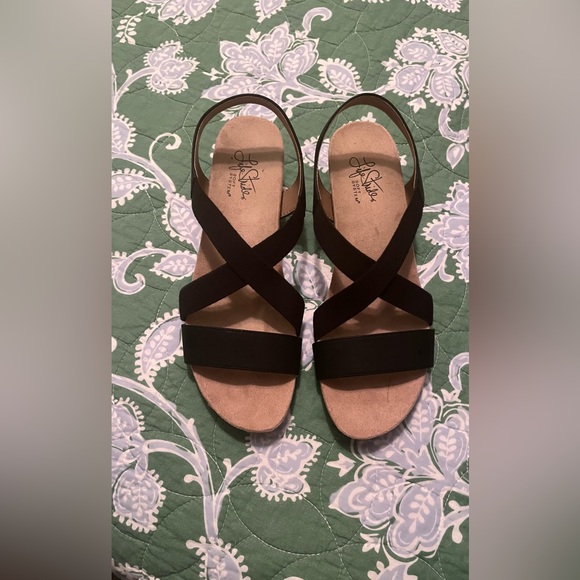 Black sandals, size 9.5 Life Stride Soft System. Wedge heel. - Picture 2 of 6